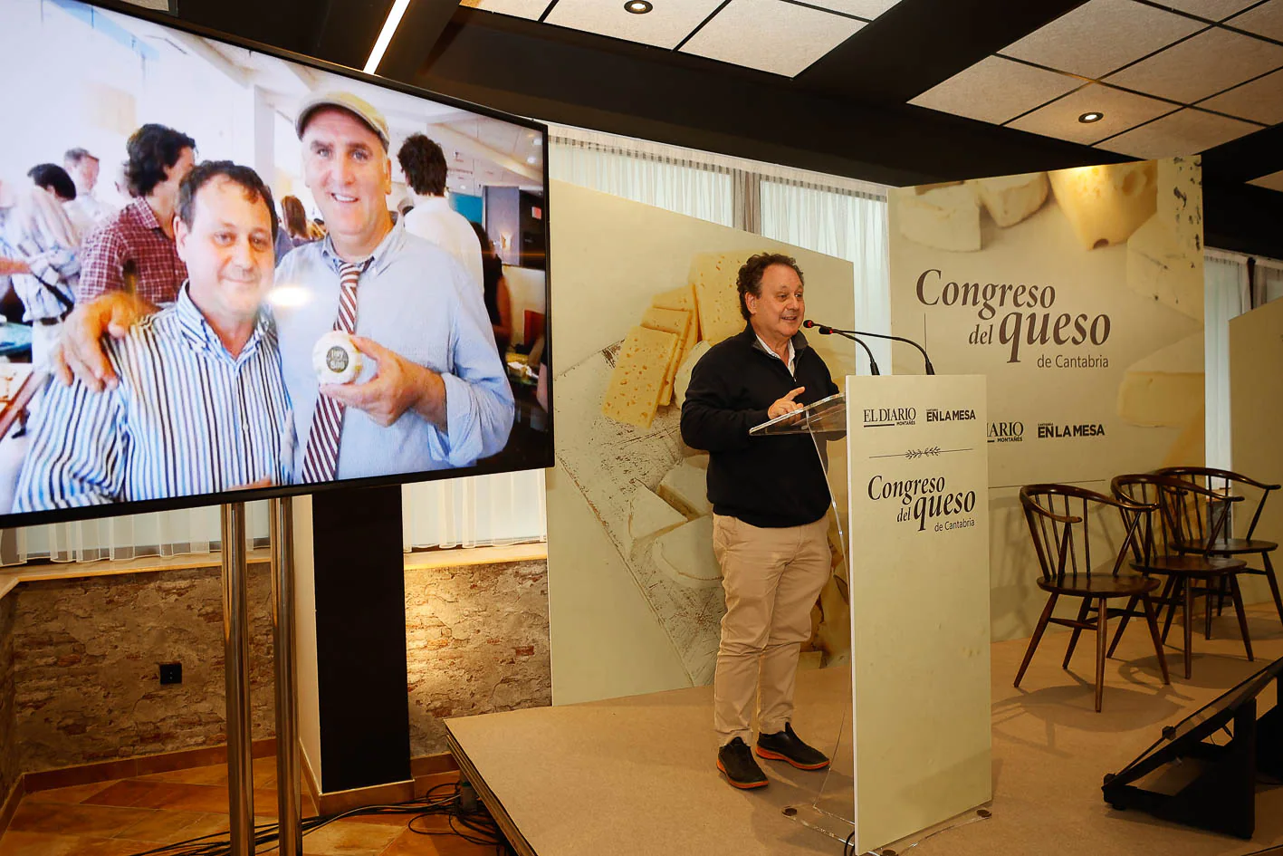 Pascual Cabaño, de la Quesería Rey Silo, en Pravia, habló sobre estrategias de comercialización de los quesos artesanos. 